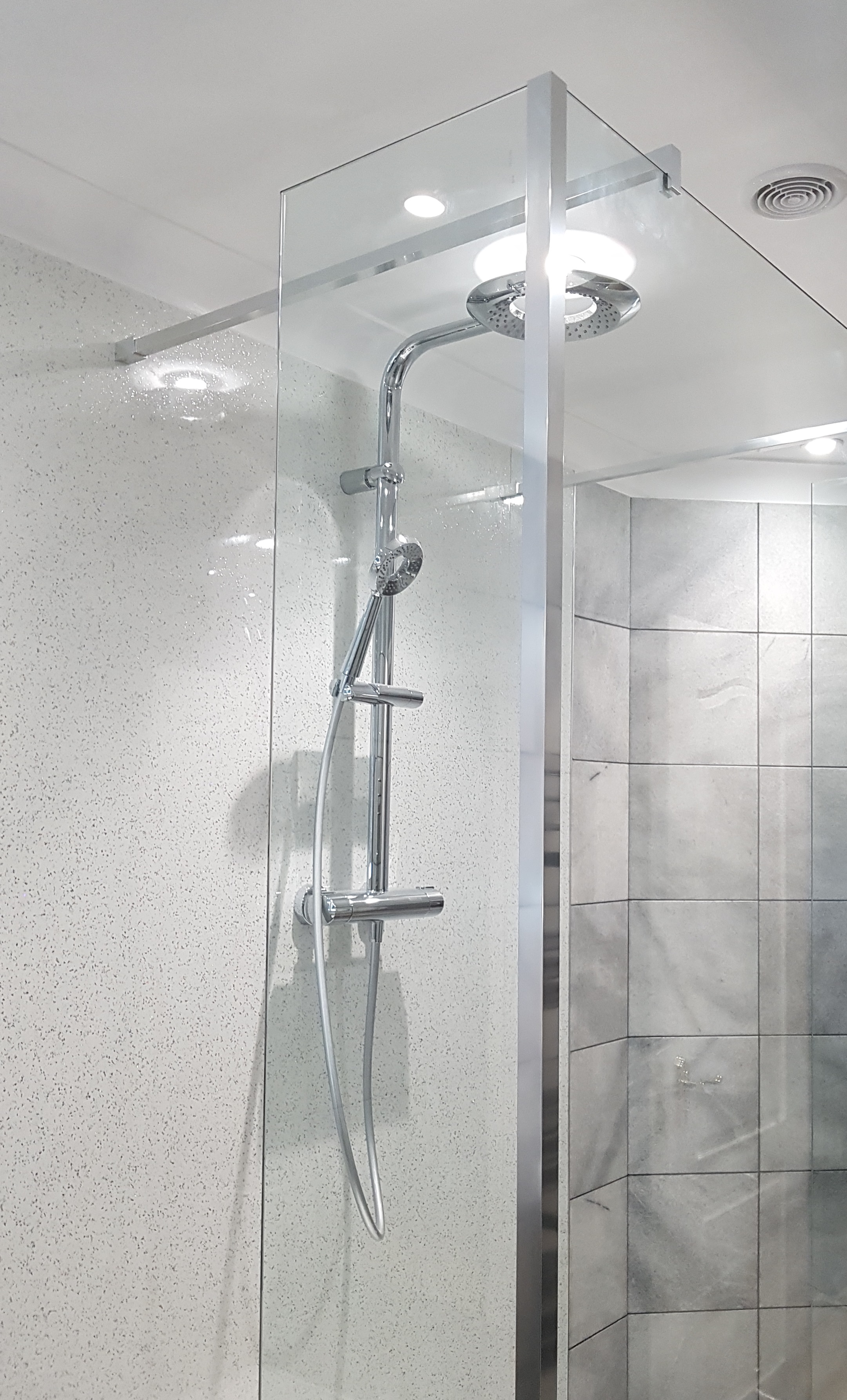 Shower enclosure