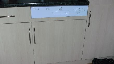 Built in dishwasher